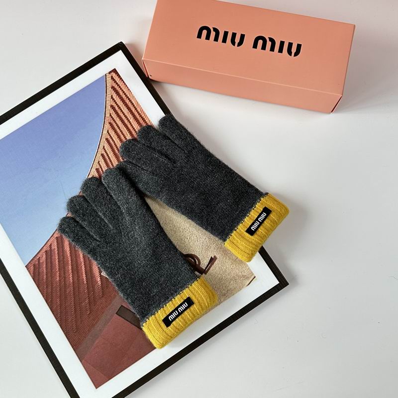 Miumiu Gloves 37 (9)