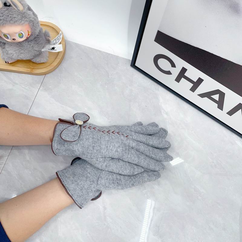 Miumiu Gloves dx (247)