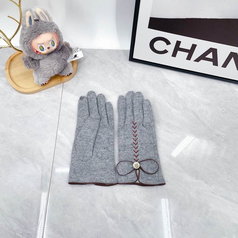 Miumiu Gloves dx (249)