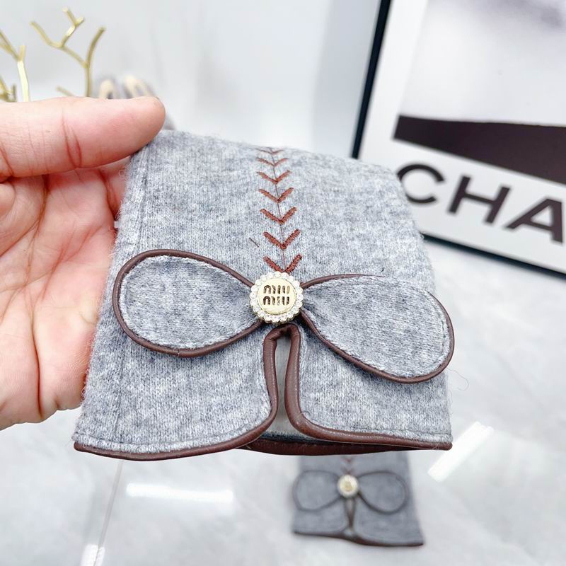 Miumiu Gloves dx (251)