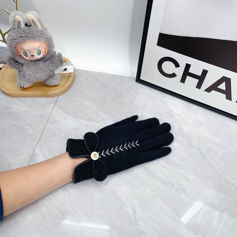 Miumiu Gloves dx (257)