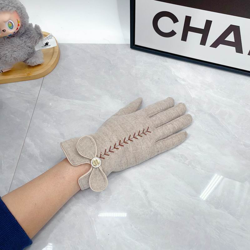 Miumiu Gloves dx (266)