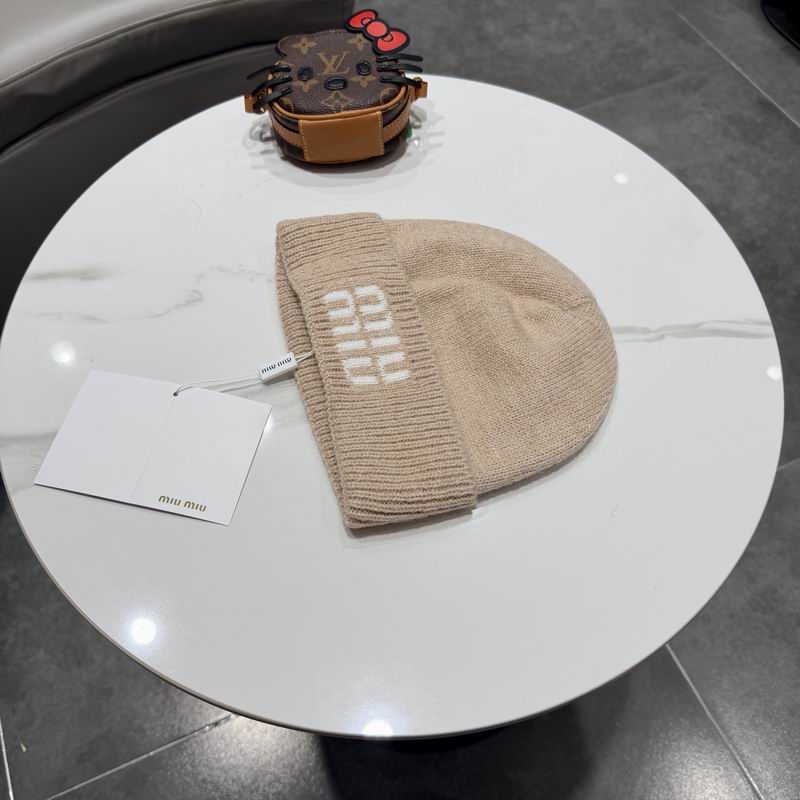 Miumiu Hat (986)