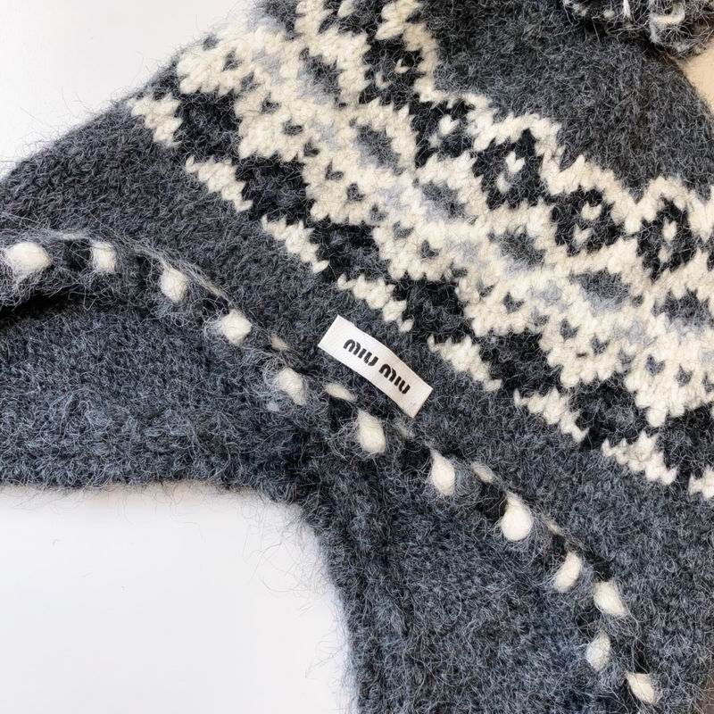 Miumiu Hat dx (2011)