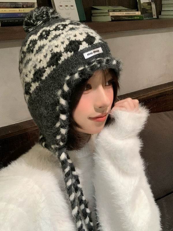 Miumiu Hat dx (2018)