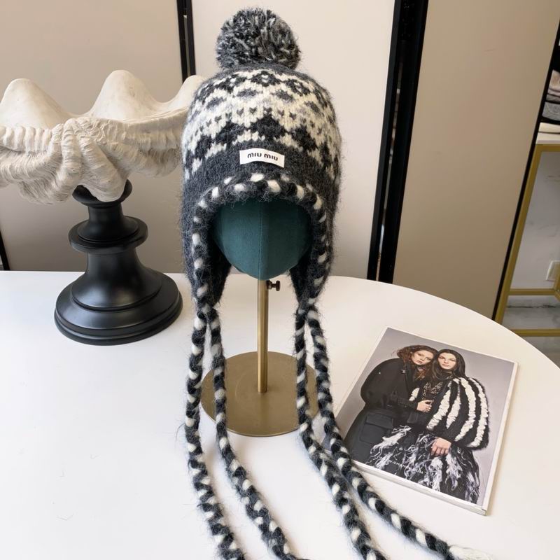 Miumiu Hat dx (2021)