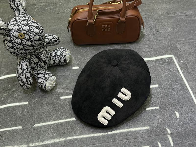 Miumiu beret dx (142)