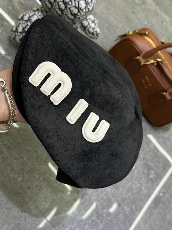 Miumiu beret dx (145)