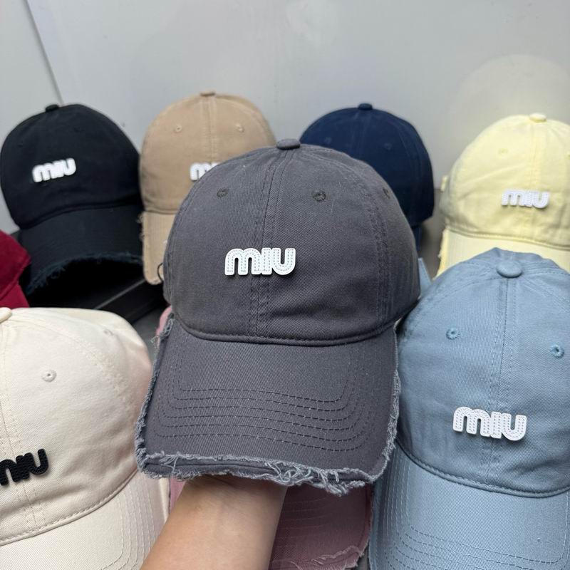 Miumiu cap dx (180)