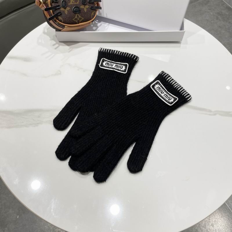 Miumiu gloves 37 (15)