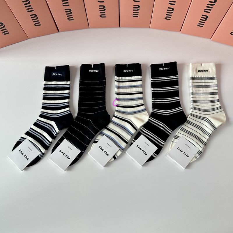 Miumiu socks (84)