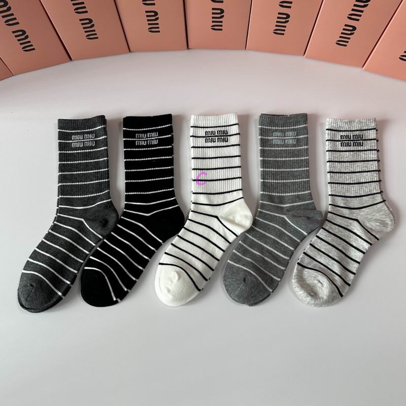 Miumiu socks (85)