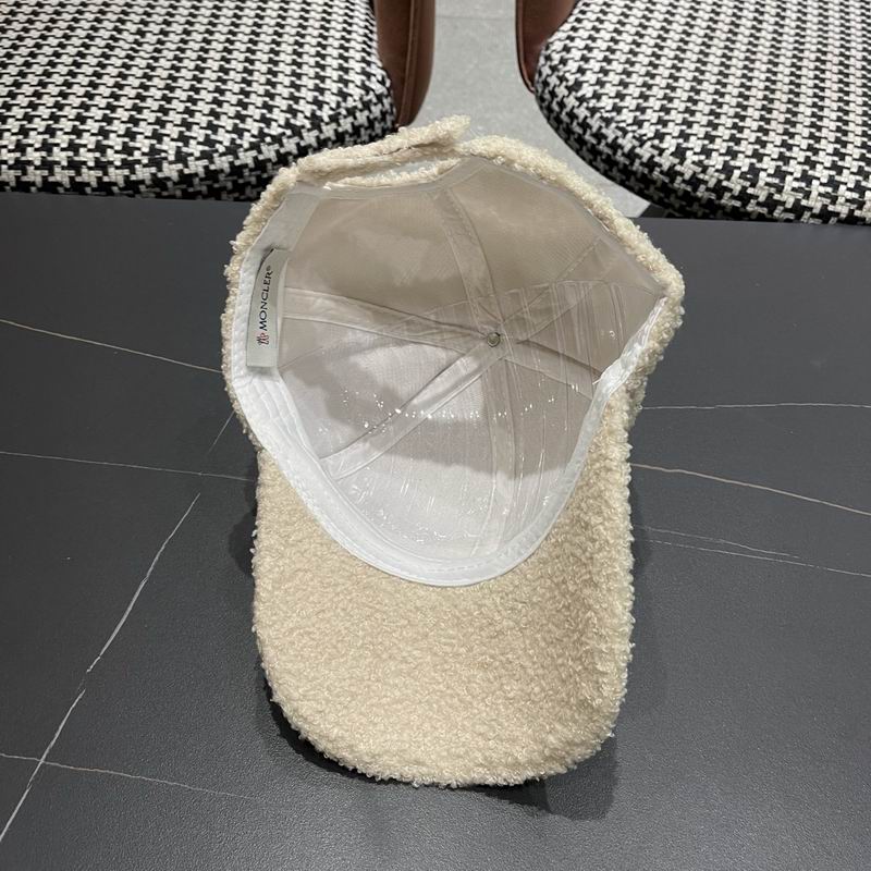 Moncler Cap (1160)