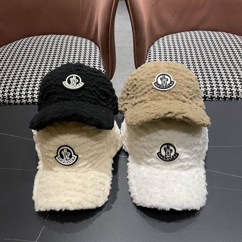 Moncler Cap (209)