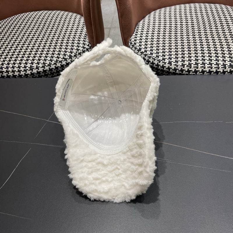 Moncler Cap (241)