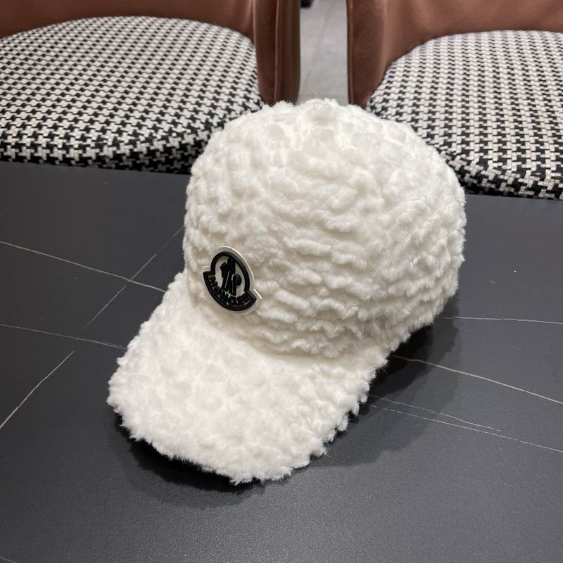Moncler Cap (251)