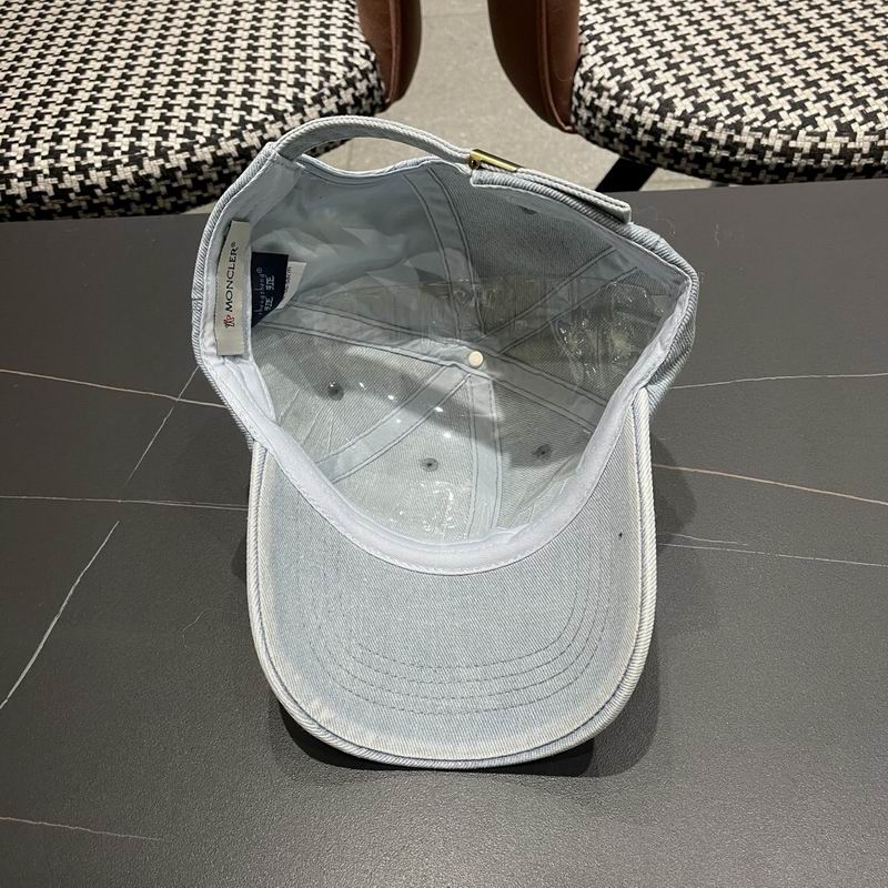 Moncler Cap (493)