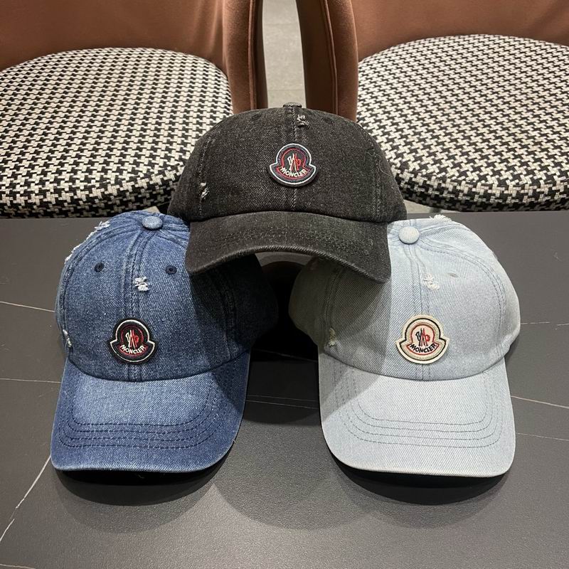 Moncler Cap (499)