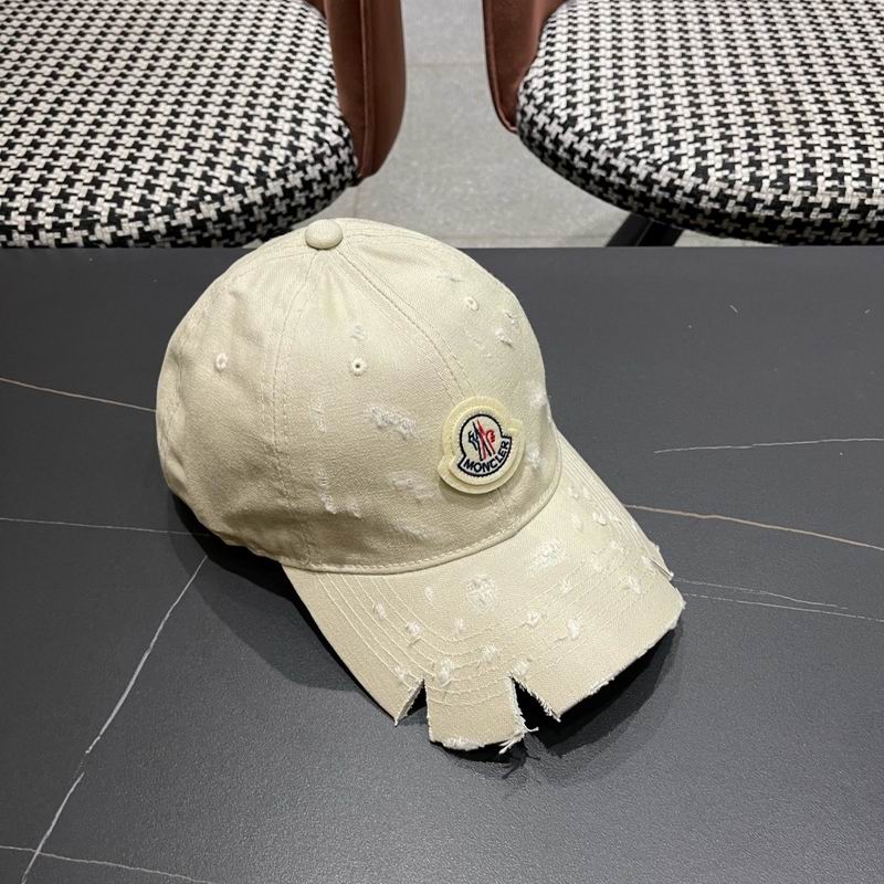 Moncler Cap (633)