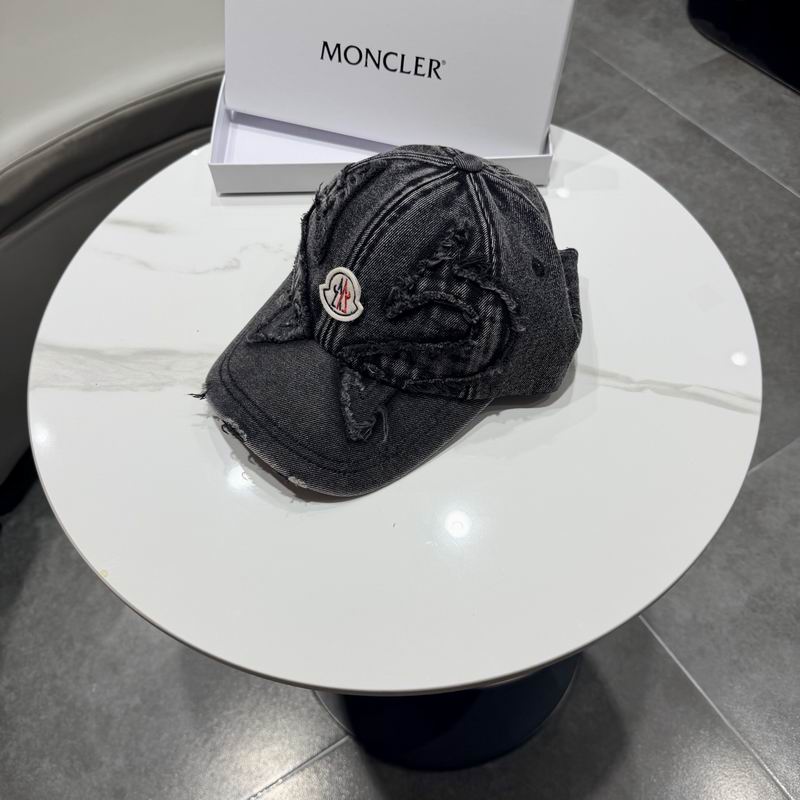 Moncler Cap (88)