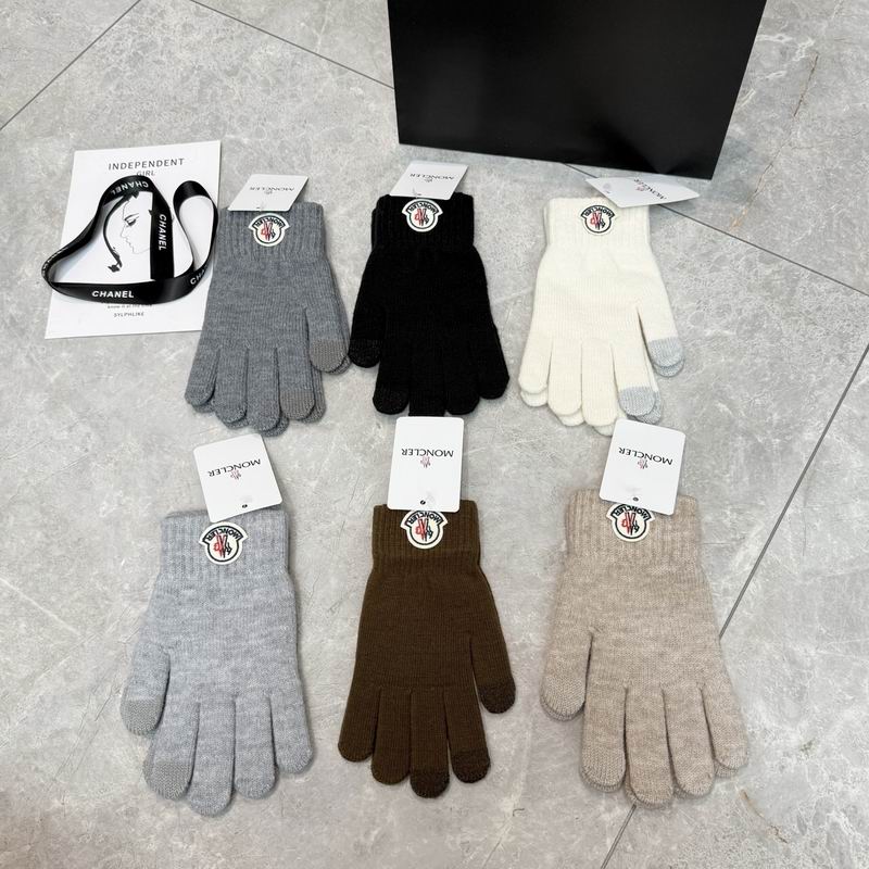 Moncler Gloves 01 (1)