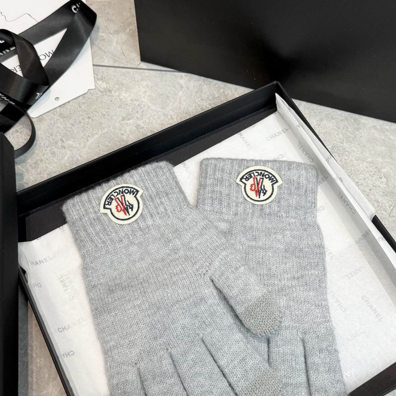 Moncler Gloves 01 (22)