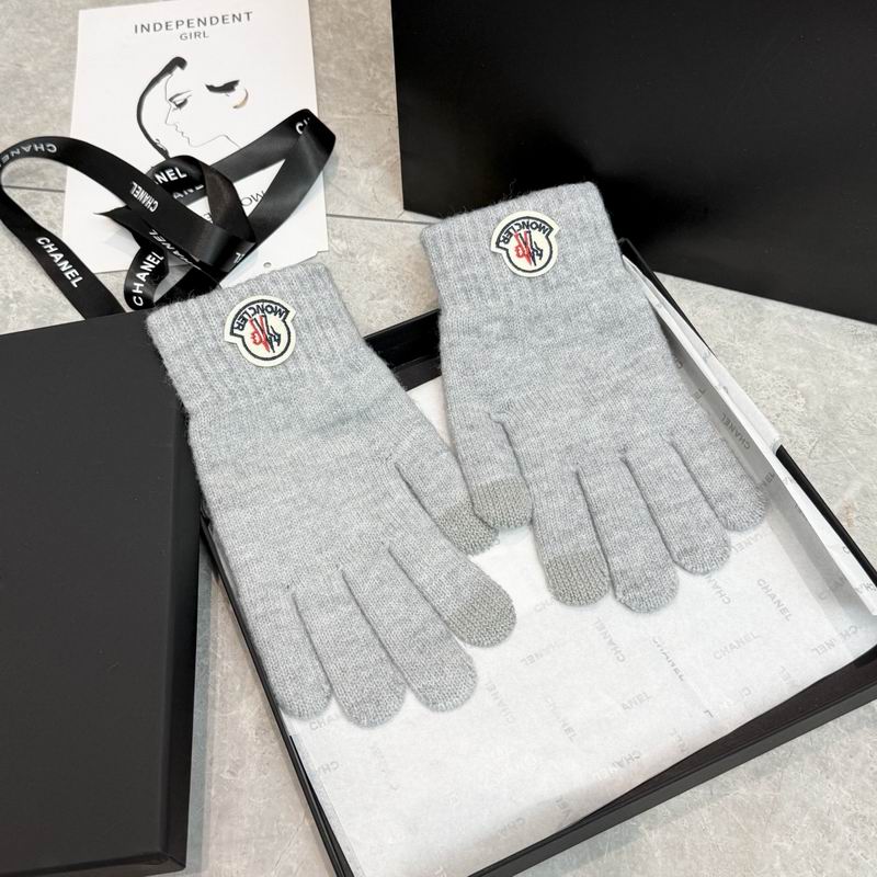 Moncler Gloves 01 (24)