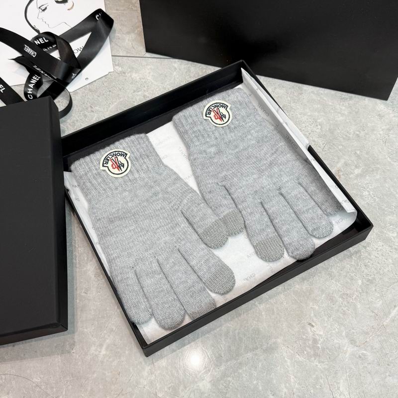 Moncler Gloves 01 (25)