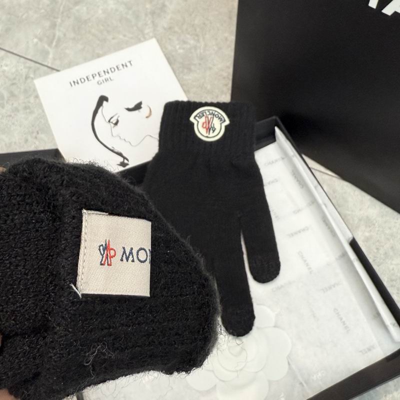 Moncler Gloves 01 (29)