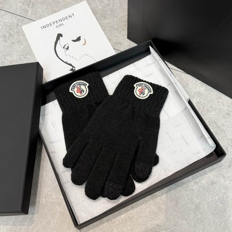 Moncler Gloves 01 (31)