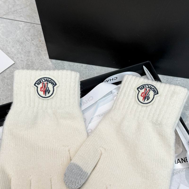Moncler Gloves 01 (39)