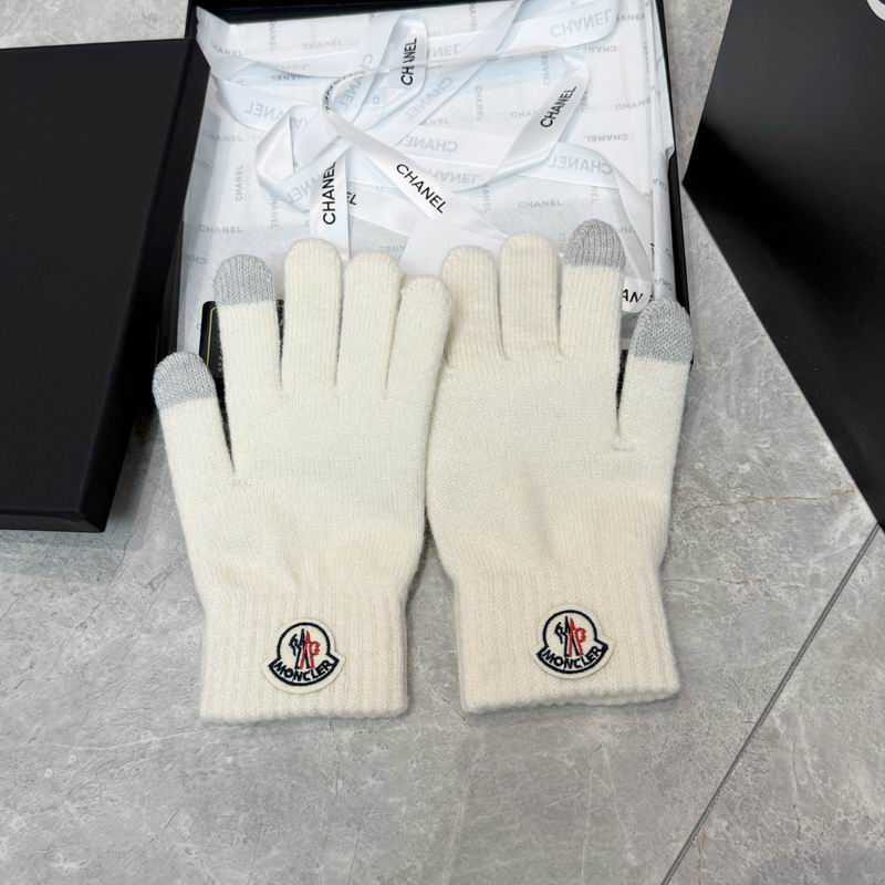 Moncler Gloves 01 (41)