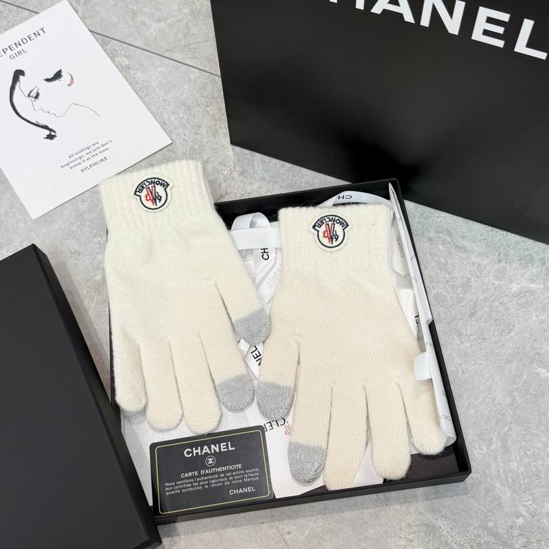 Moncler Gloves 01 (43)