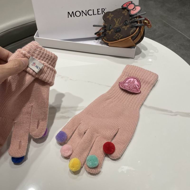 Moncler Gloves 13 (17)