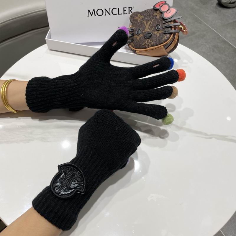 Moncler Gloves 13 (19)