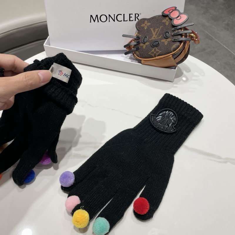 Moncler Gloves 13 (26)