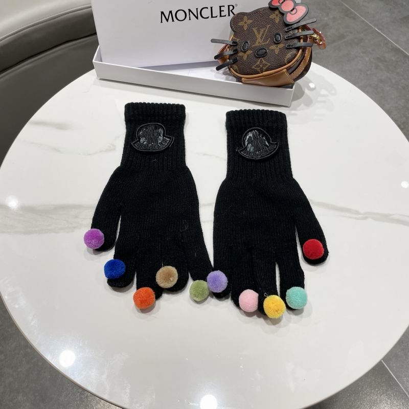 Moncler Gloves 13 (28)