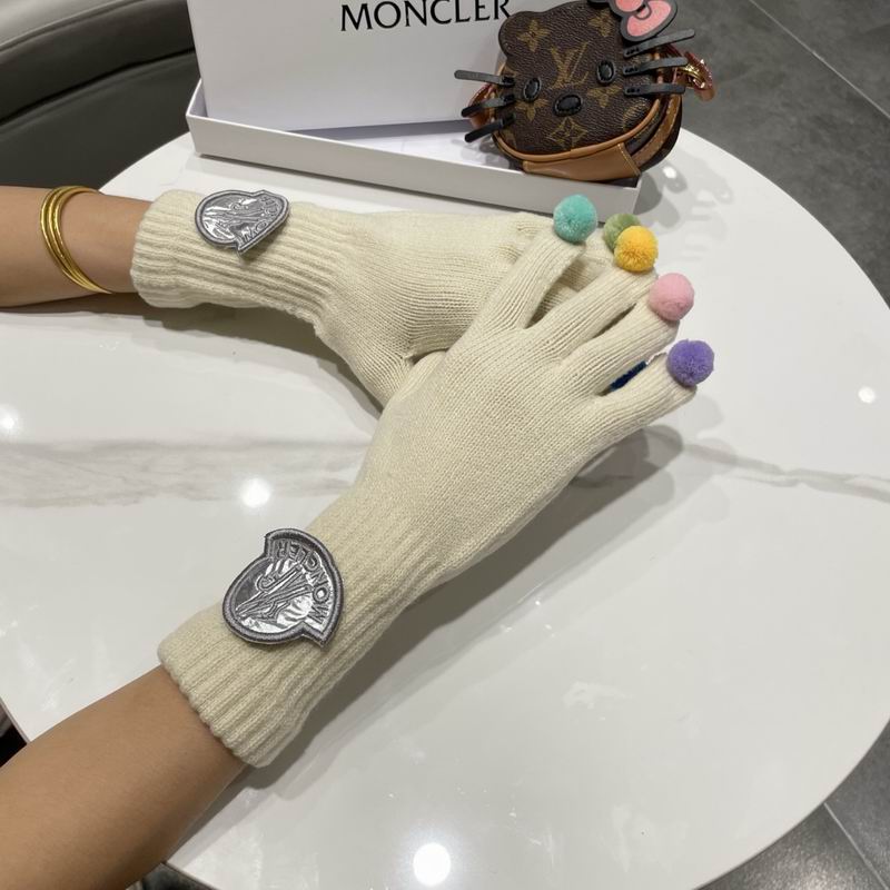 Moncler Gloves 13 (4)
