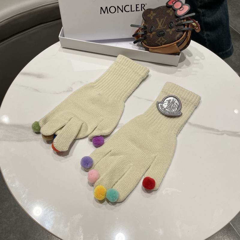 Moncler Gloves 13 (8)