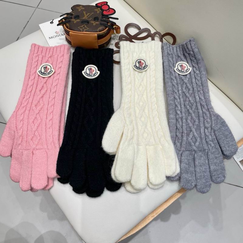 Moncler Gloves 175 (1)