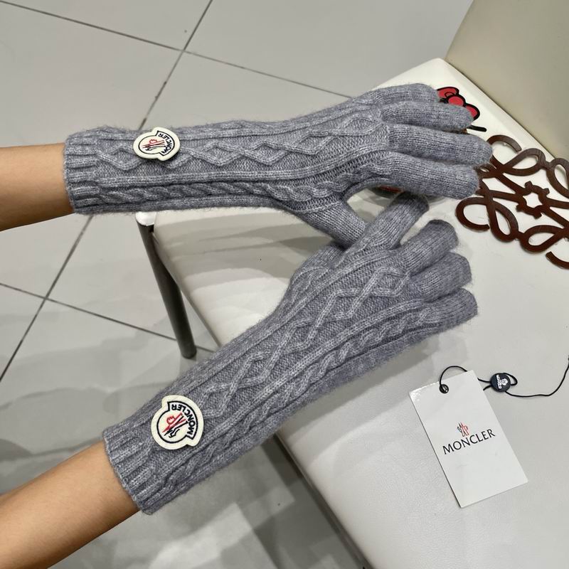 Moncler Gloves 175 (4)