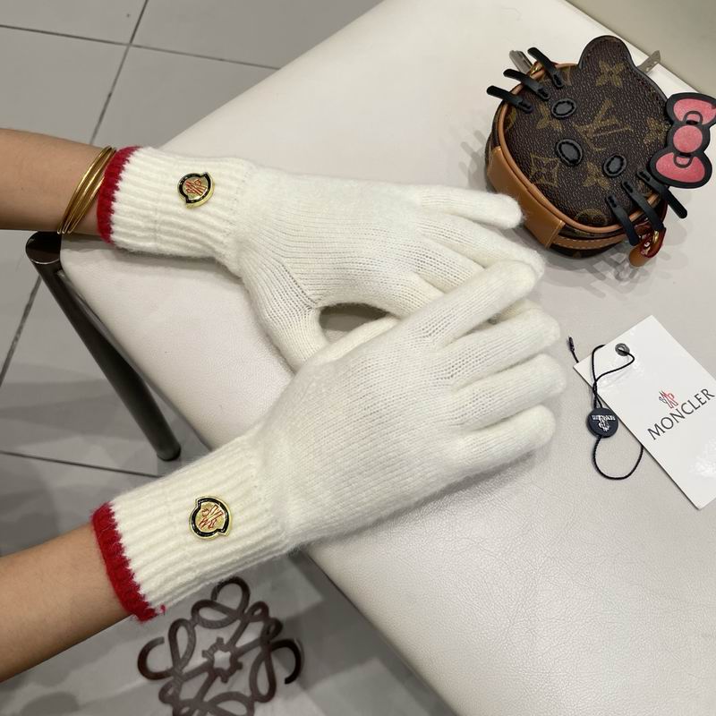 Moncler Gloves 177 (13)