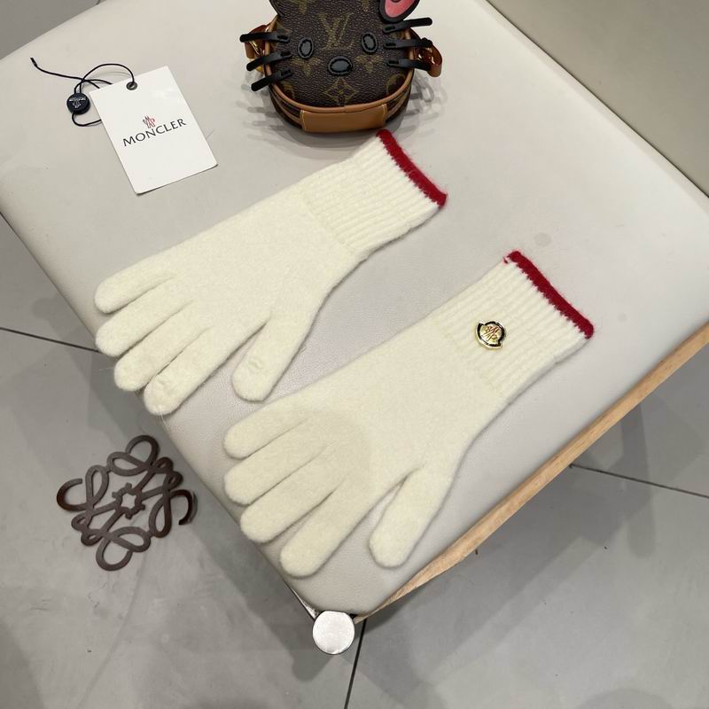 Moncler Gloves 177 (17)