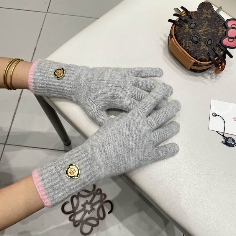 Moncler Gloves 177 (22)
