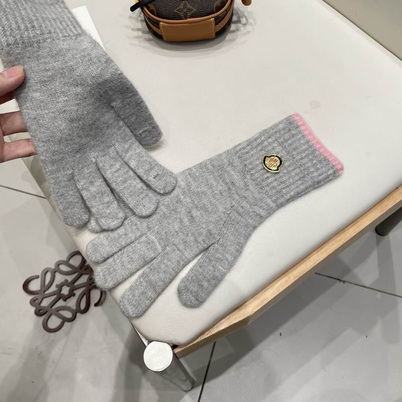 Moncler Gloves 177 (24)