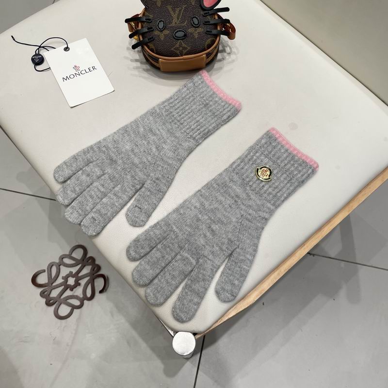 Moncler Gloves 177 (26)