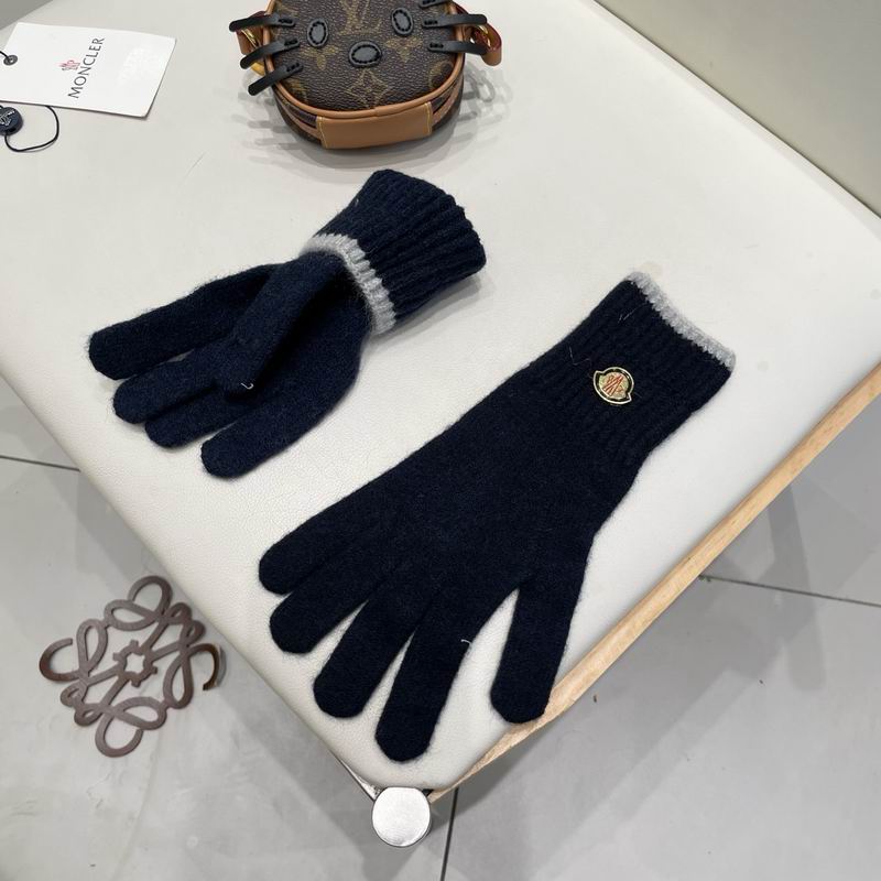 Moncler Gloves 177 (7)