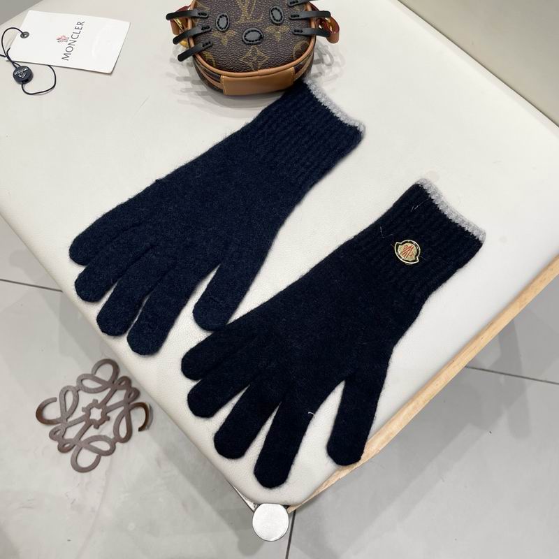 Moncler Gloves 177 (8)