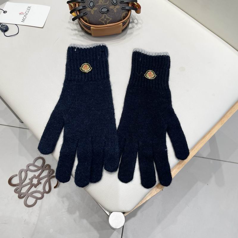 Moncler Gloves 177 (9)