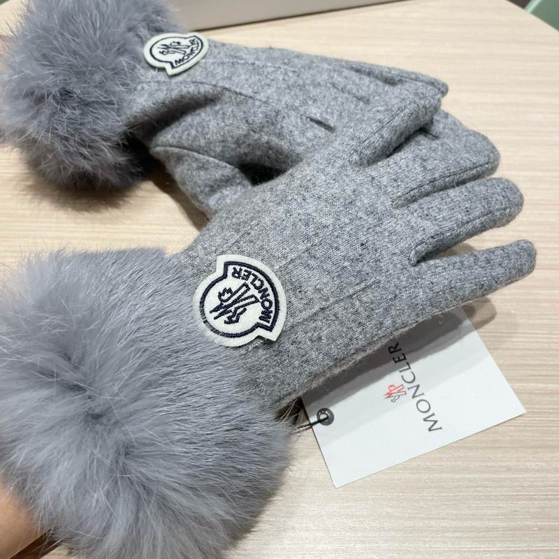 Moncler Gloves 43 (4)